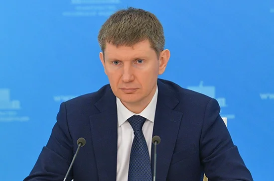 Решетников: кабмин прорабатывает дополнительные меры поддержки бизнеса