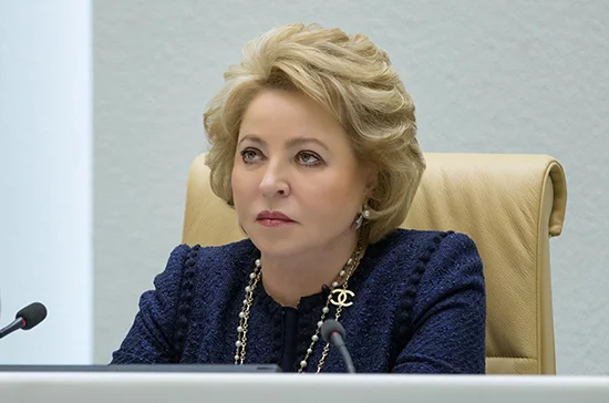 Матвиенко призвала завершить капремонт больницы в Тынде