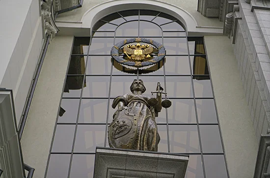 ВС запретил закрывать уголовные процессы из-за COVID-19