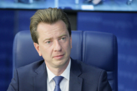 Бурматов предложил запретить продажу животных в зоомагазинах