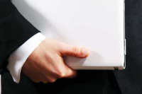 Для отдельных госслужащих предлагают снять возрастные ограничения