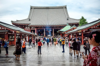 Власти Китая обсуждают введение дополнительных выходных