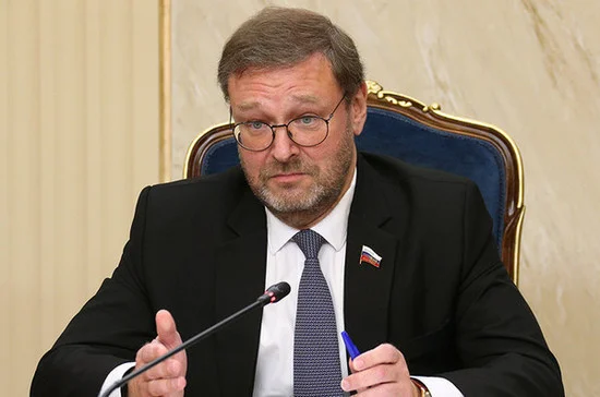 Косачев: Украина остро нуждается в западной поддержке