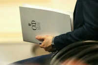 Сенатор предложил усилить ответственность за производство контрафактных лекарств
