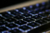Сотовые операторы могут заплатить до 300 тысяч рублей за рассылку спама