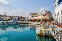 Кипр отменил карантин для российских туристов