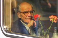 Льготы для ветеранов труда хотят дополнить бесплатным проездом