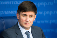 Деньгин оценил создание базы цифровых профилей иностранцев