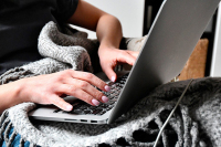 Обязательный режим пожилых на удалёнку отменяется