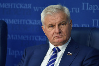 Плотников: зарплаты в агросекторе должны превышать средний показатель по стране