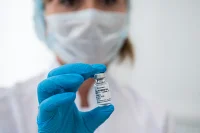 Число заражений коронавирусом в России за сутки выросло на 8672