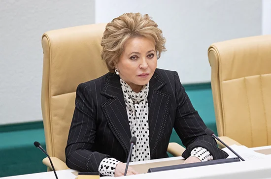 Матвиенко уверена, что Россия избавится от COVID-ограничений раньше других стран