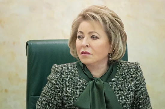 Валентина Матвиенко отметила мужество тушивших пожар на «Невской мануфактуре»