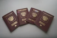 Военные и губернаторы не смогут иметь двойное гражданство