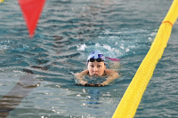 Учёные признали маловероятной возможность заразиться COVID-19 в бассейне