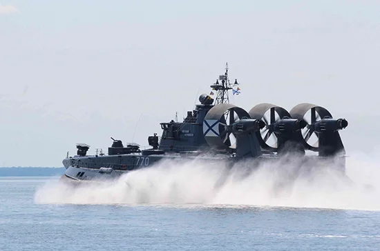 В Арктике начались масштабные учения Военно-морского флота