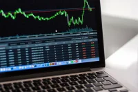 Сложные финансовые инструменты хотят запретить продавать «новичкам»