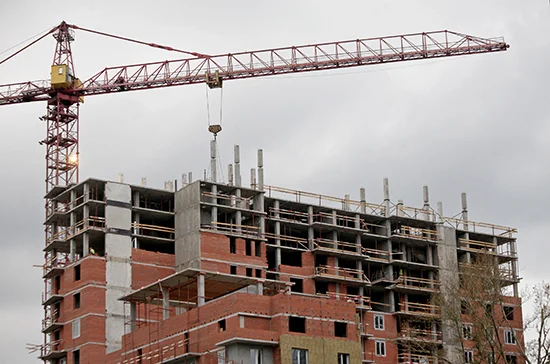 В ЦБ рассказали, сколько денег банки выделили на строительство жилья