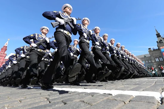 Победителей «Диктанта Победы» 2020 года пригласили на парад 9 Мая