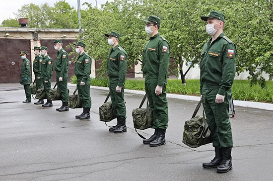 Медсправки призывникам будут выдавать госклиники