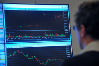 Неопытным инвесторам запретят заключать сложные финансовые сделки