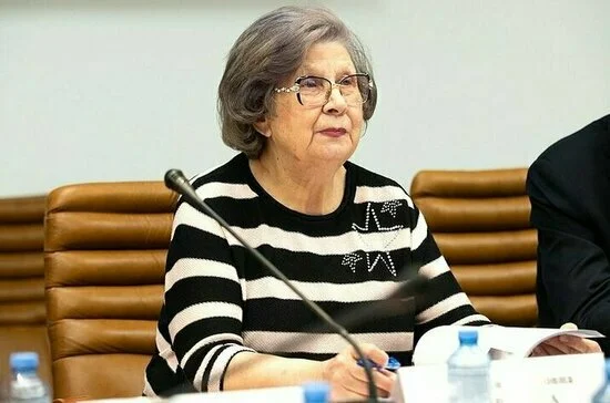 Сенатор предложила вернуть судам контроль за исполнением решений