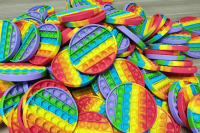 Роспотребнадзор проверит влияние антистресс-игрушек на психику детей