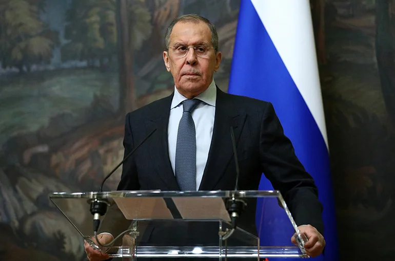 Глава МИД Греции планирует обсудить с Лавровым сотрудничество в регионе