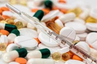 В ЛДПР предложили запретить рекламу лекарств на радио и телевидении