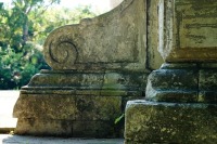 Бесхозные памятники должны быть оформлены в госсобственность, считает Шаргунов