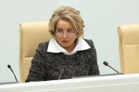 Матвиенко заявила о недопустимости принудительной вакцинации в России