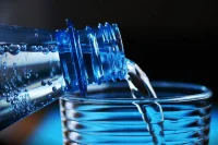 В Совфеде прокомментировали перенос обязательной маркировки воды на весну 2022 года
