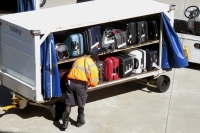 Кабмин не поддержал проект об ограничении времени выдачи багажа в аэропортах