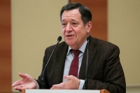 Макаров: социальные гарантии в регионах не должны различаться