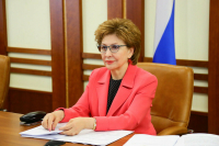 Карелова поздравила социальных работников с профессиональным праздником