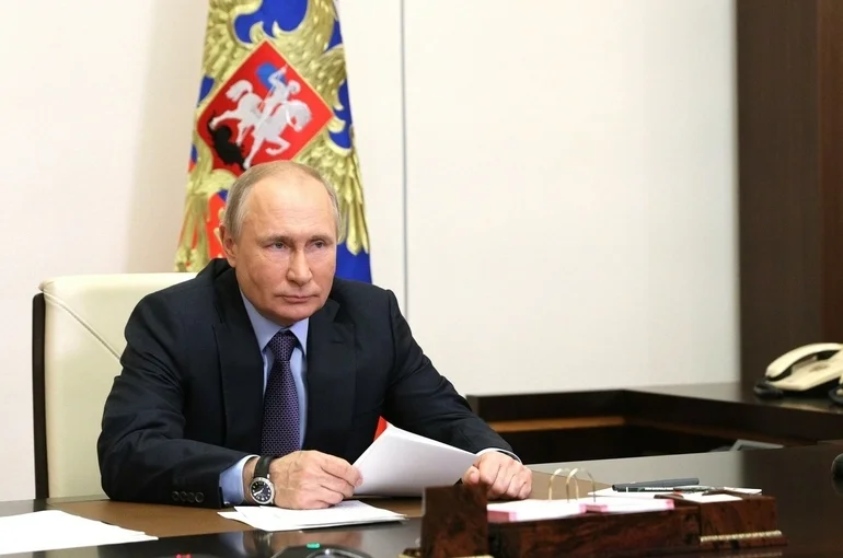 Путин назвал глупым украинский законопроект о коренных народах