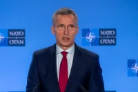 Генсек НАТО заявил о важности диалога с Россией
