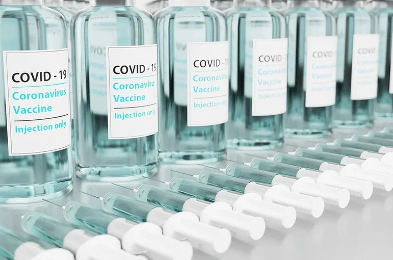  Госдума сняла с повестки включение вакцинации от COVID-19 в нацкалендарь прививок