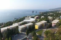 Кто из знаменитых людей отдыхал в «Артеке»