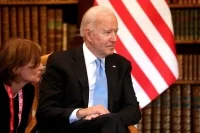 Путин пообещал США помощь в Афганистане, заявил Байден