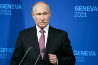Зюганов: Путин достойно представил позицию России на переговорах с Байденом 