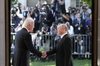 Эксперт оценила значение встречи Путина и Байдена для Сербии