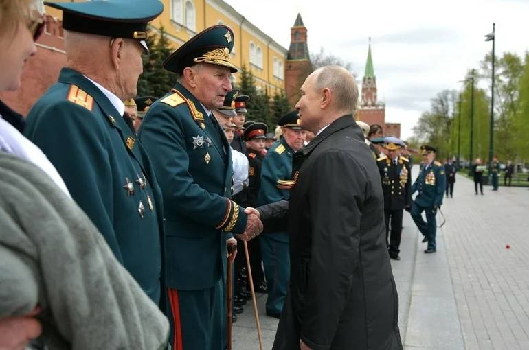 Путин отметил значение примирения народов России и Германии для Европы