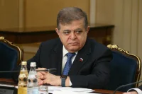 Джабаров: продление санкций Евросоюза не изменит позицию России