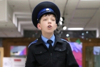 Путин одобрил идею принимать девочек в кадетское училище 