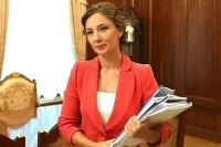 Кузнецова предложила увеличить пособие по уходу за ребёнком