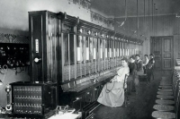 Когда в России появилась телефонная связь 