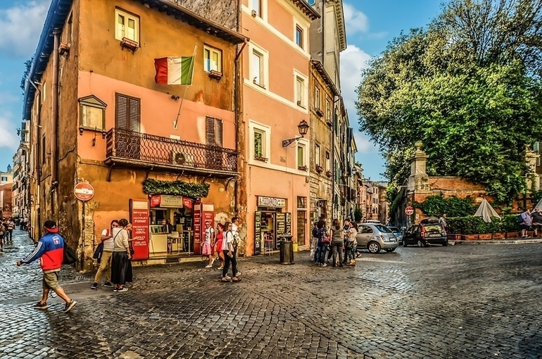 «Движение 5 звёзд» направило в сенат Италии заявление с призывом о вакцинации