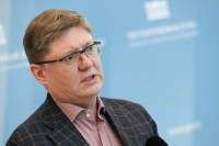 Исаев предложил разработать закон по госзакупкам для соцучреждений