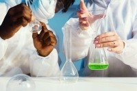 Михеева предложила сделать дешевле генетические тесты для молодых семей